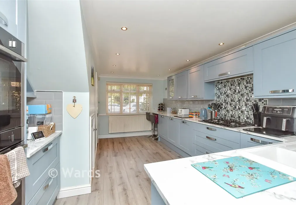 Kitchen - Broadway, Gillingham, Kent - Wards of Kent