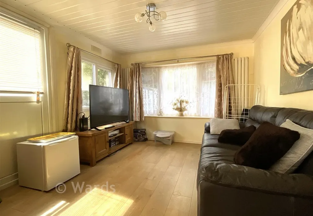 Lounge - London Road, West Kingsdown, Sevenoaks, Kent - Wards of Kent