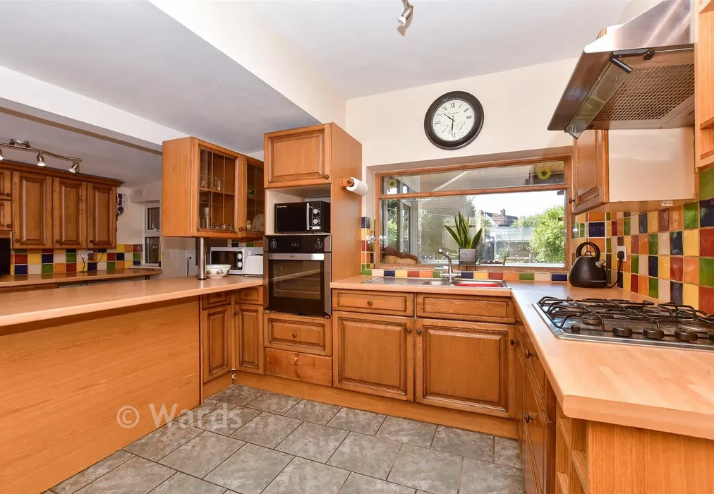 Kitchen - Shorncliffe Road, Folkestone, Kent - Wards of Kent