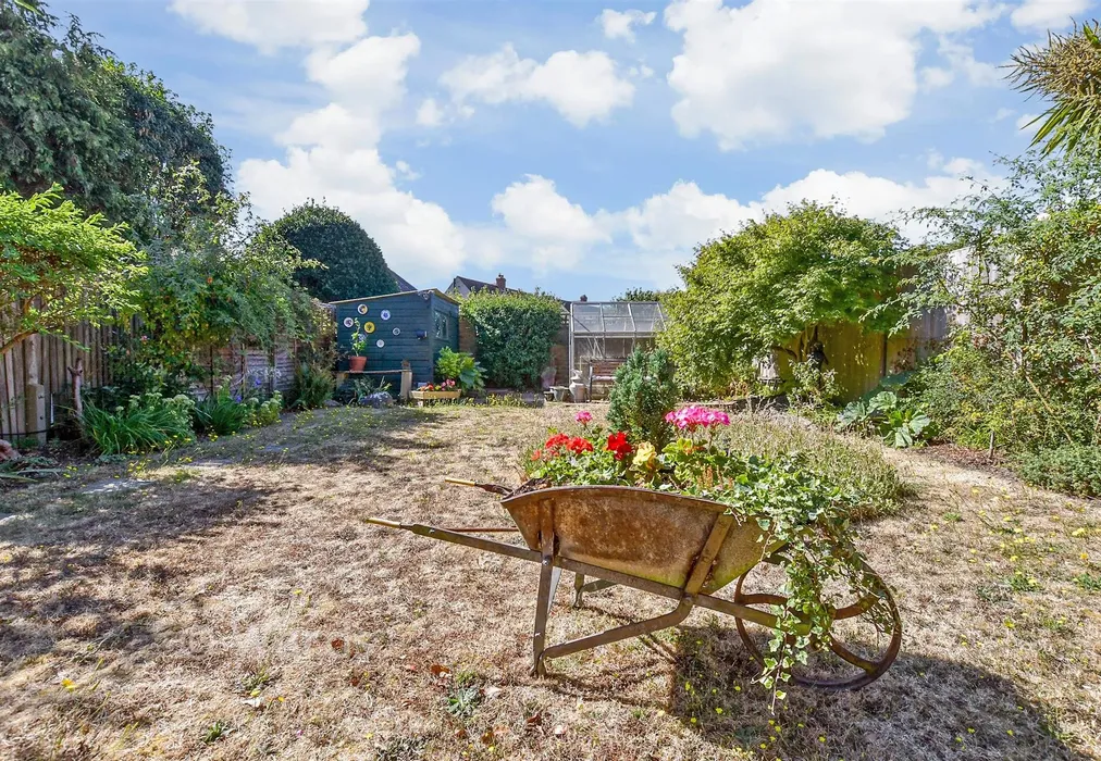 External Lifestyle Photograph - Shorncliffe Road, Folkestone, Kent - Wards of Kent