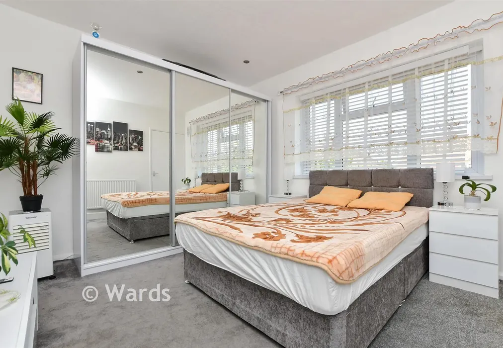 Bedroom 1 - Princess Margaret Avenue, Ramsgate, Kent - Wards of Kent