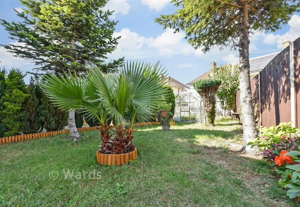 Rear Garden - Princess Margaret Avenue, Ramsgate, Kent - Wards of Kent