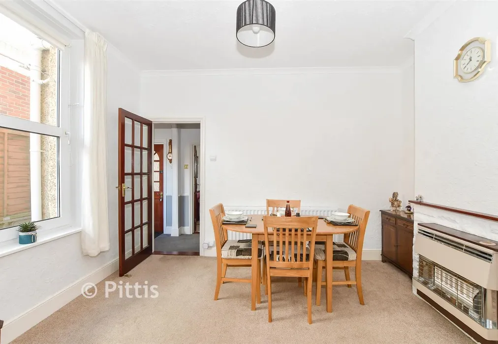 Dining Area - Ashey Road, Ryde, Isle of Wight - Wards of Kent