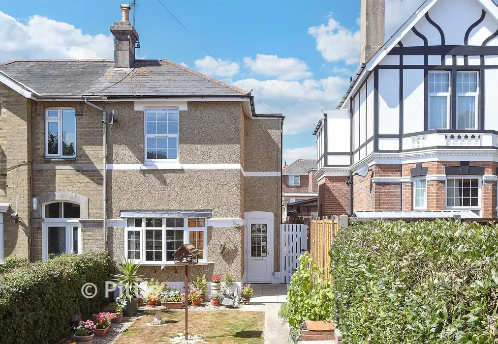 External (Brochure) - Ashey Road, Ryde, Isle of Wight - Wards of Kent