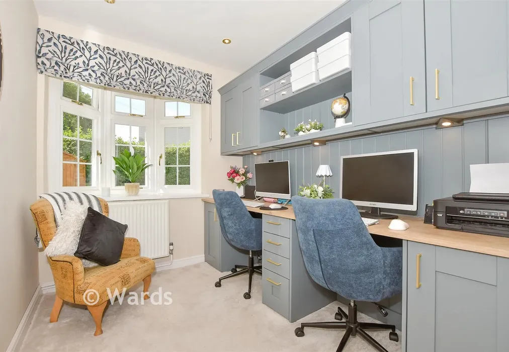 Study - Pleasant Valley Lane, East Farleigh, Kent - Wards of Kent