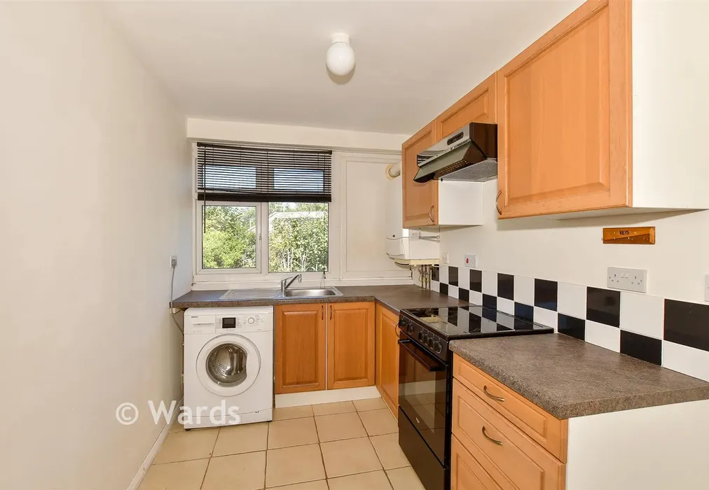 Kitchen - Godwin Road, Canterbury, Kent - Wards of Kent
