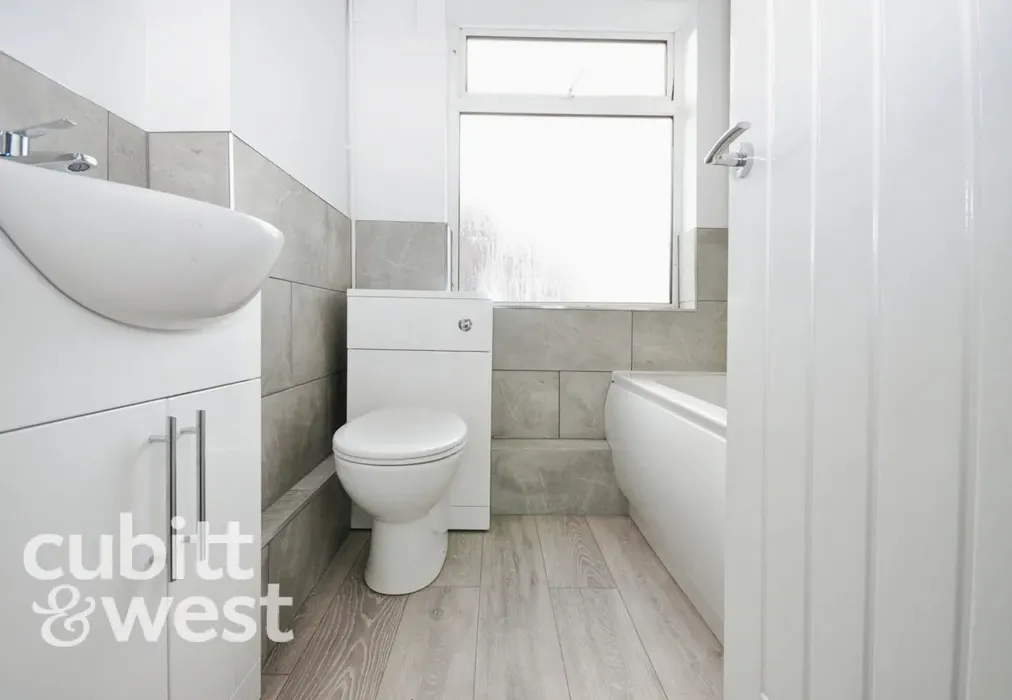  - DEPOSIT ALTERNATIVE AVAILABLE Aylen Road Portsmouth PO3 - Wards of Kent
