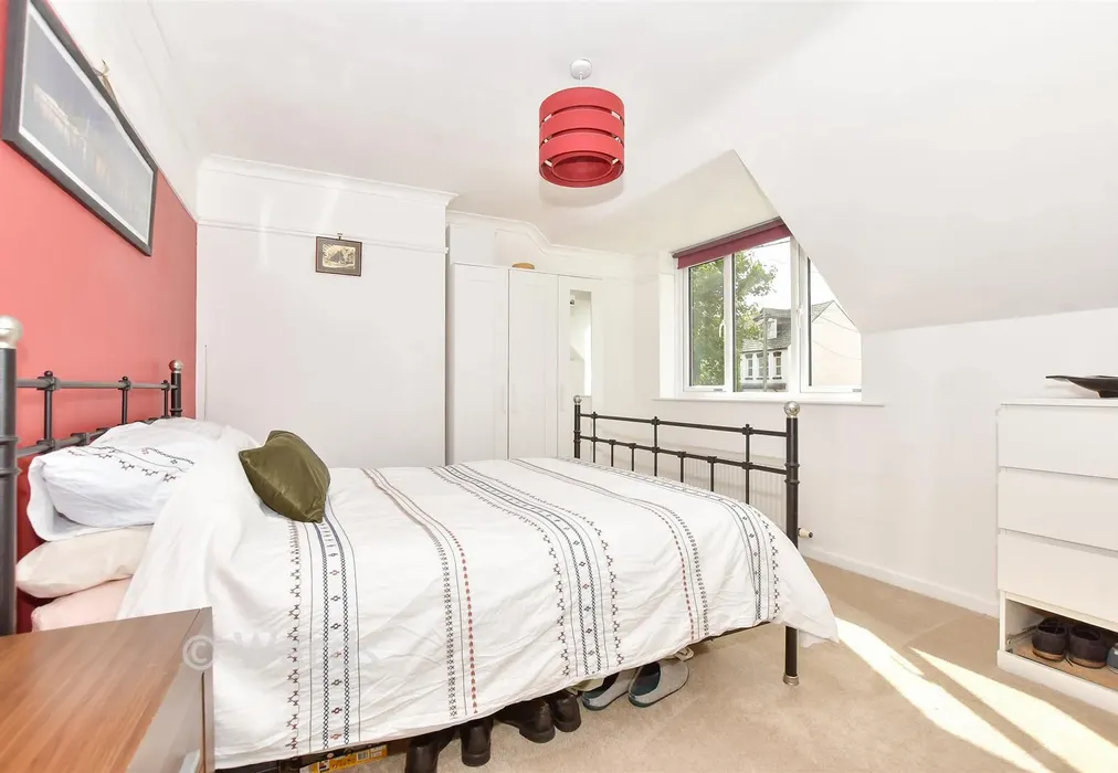 Bedroom 1 - High Street, Lyminge, Folkestone, Kent - Wards of Kent