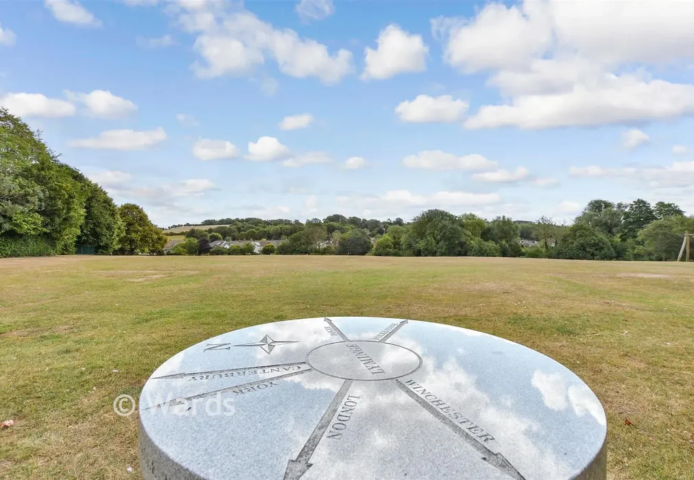 Surrounding Area - High Street, Lyminge, Folkestone, Kent - Wards of Kent