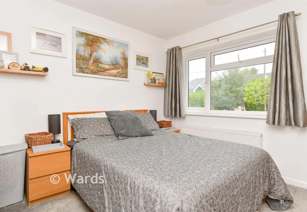 Bedroom 1 - Tunbury Avenue, Walderslade, Chatham, Kent - Wards of Kent