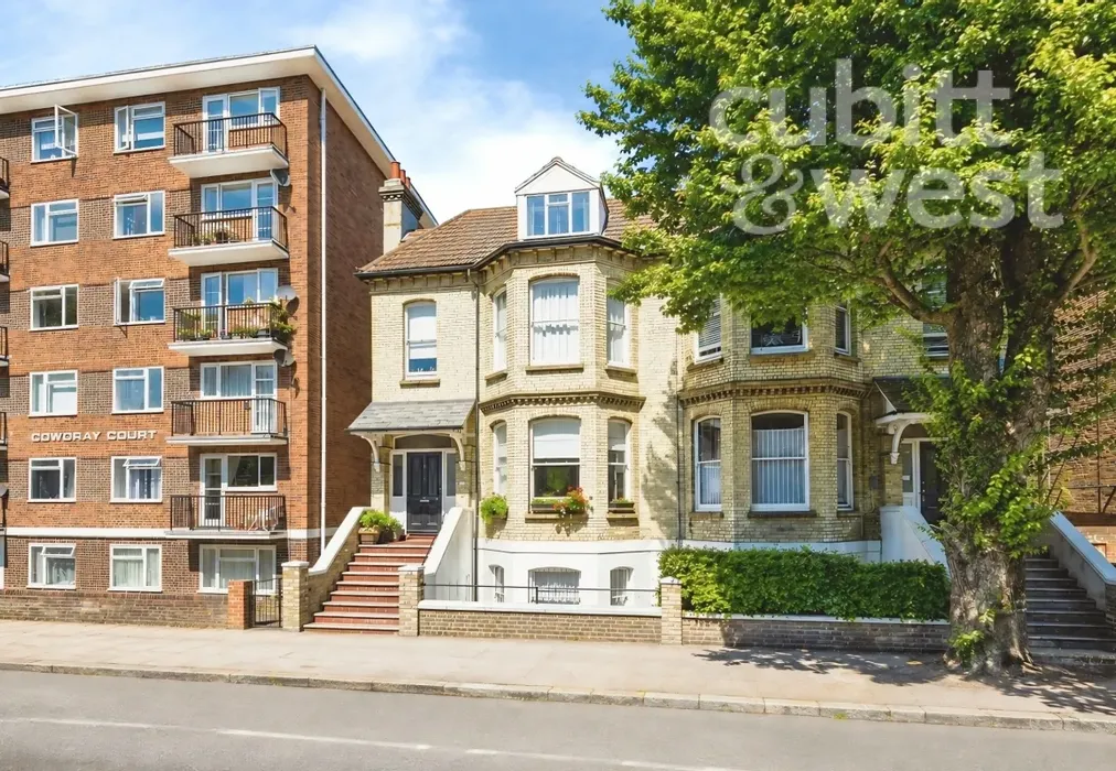 External - DEPOSIT ALTERNATIVE AVAILABLE, Cromwell Road, BN3 - Wards of Kent