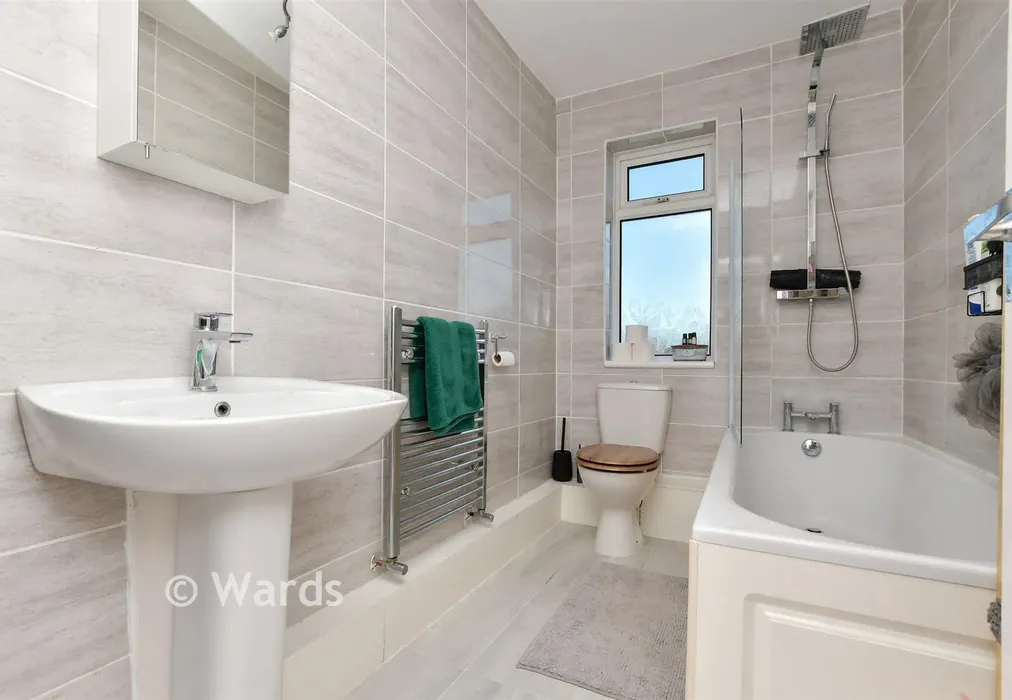 Bathroom - Bursill Crescent, Ramsgate, Kent - Wards of Kent