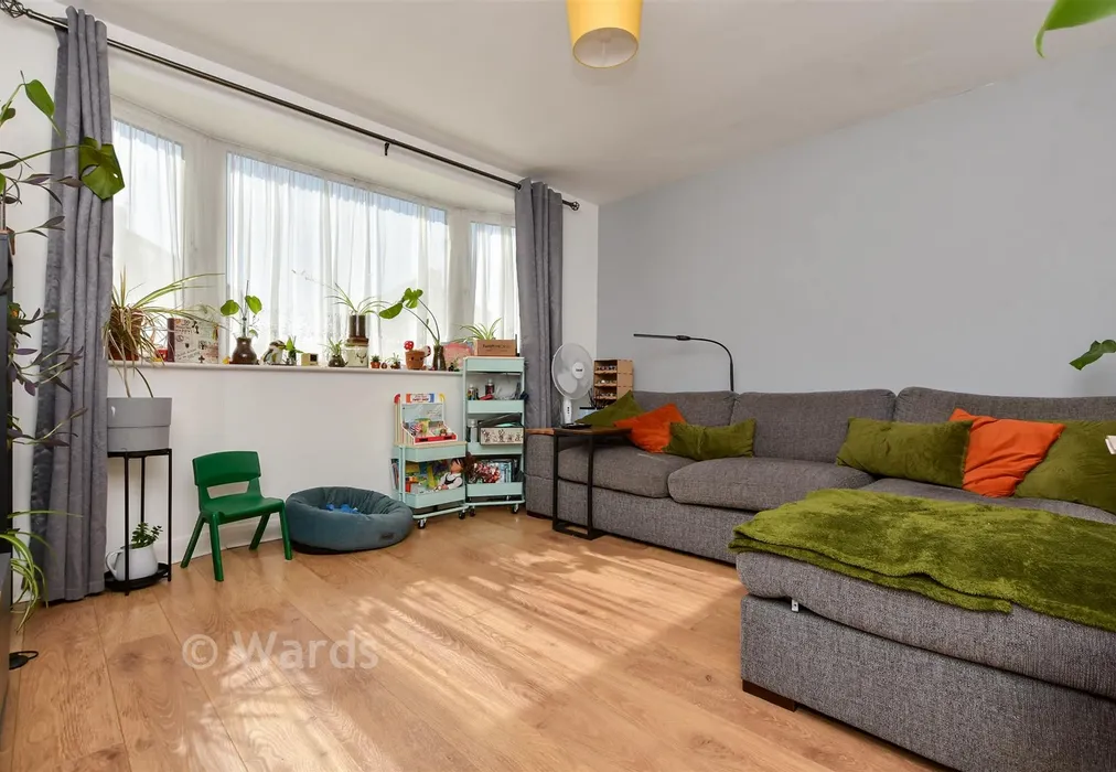 Lounge - Bursill Crescent, Ramsgate, Kent - Wards of Kent
