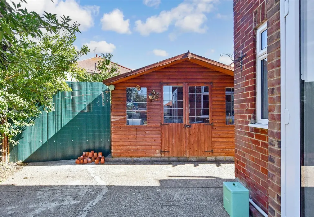 Workshop/Outbuildings - Bursill Crescent, Ramsgate, Kent - Wards of Kent