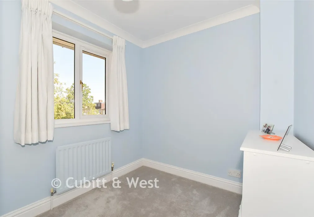 Bedroom 4 - Lime Tree Grove, Shirley, Surrey - Wards of Kent