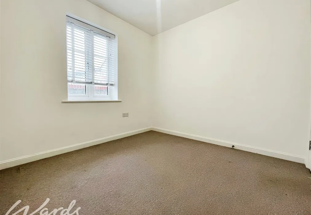 Bed 2 - Redbud Road Tonbridge TN9 - Wards of Kent