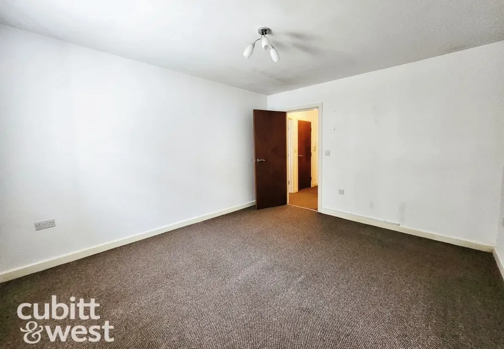  - DEPOSIT ALTERNATIVE AVAILABLE Greywell Road Havant PO9 - Wards of Kent