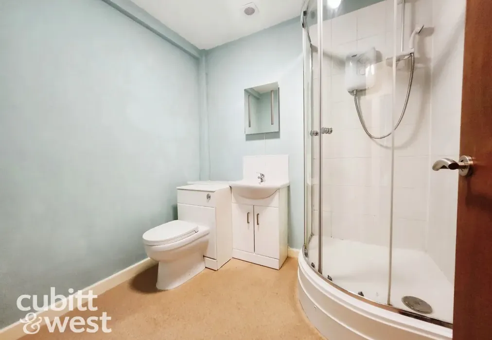  - DEPOSIT ALTERNATIVE AVAILABLE Greywell Road Havant PO9 - Wards of Kent