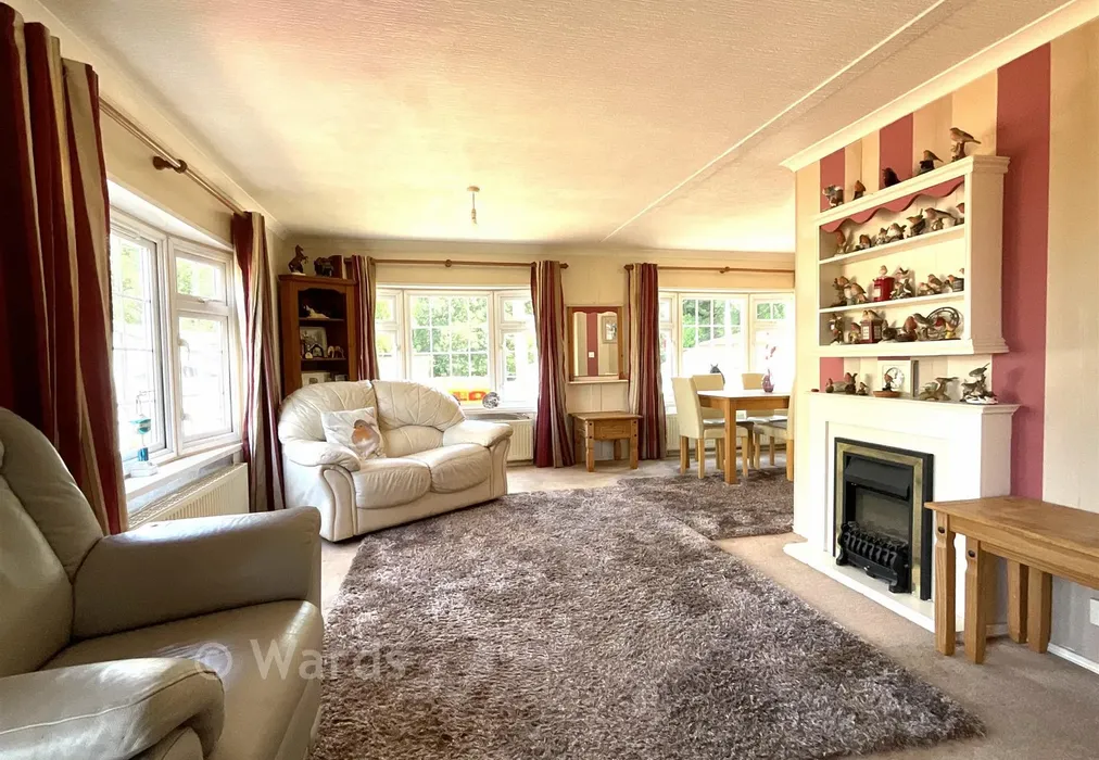 Lounge - East Hill Park, Knatts Valley, Sevenoaks, Kent - Wards of Kent