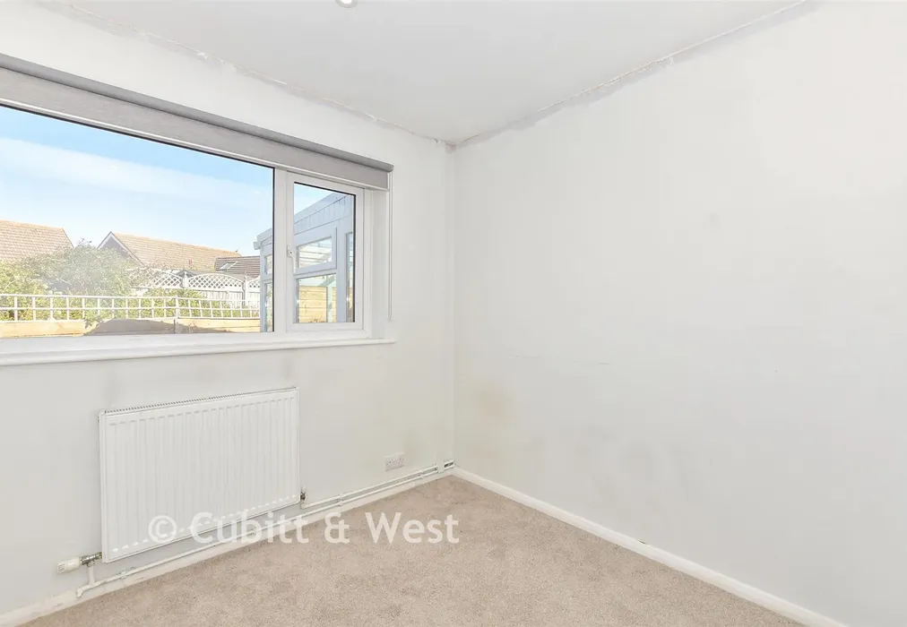 Bedroom 2 - Kimbridge Park, East Wittering, East Wittering, West Sussex - Wards of Kent