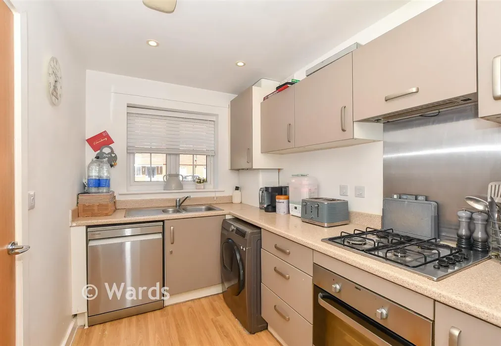 Kitchen - The Weavers, Headcorn, Ashford, Kent - Wards of Kent