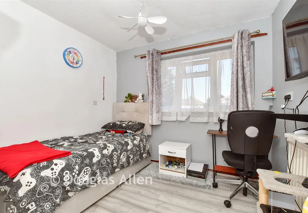 Dining Room - Warwick Road, Rainham, Essex - Wards of Kent