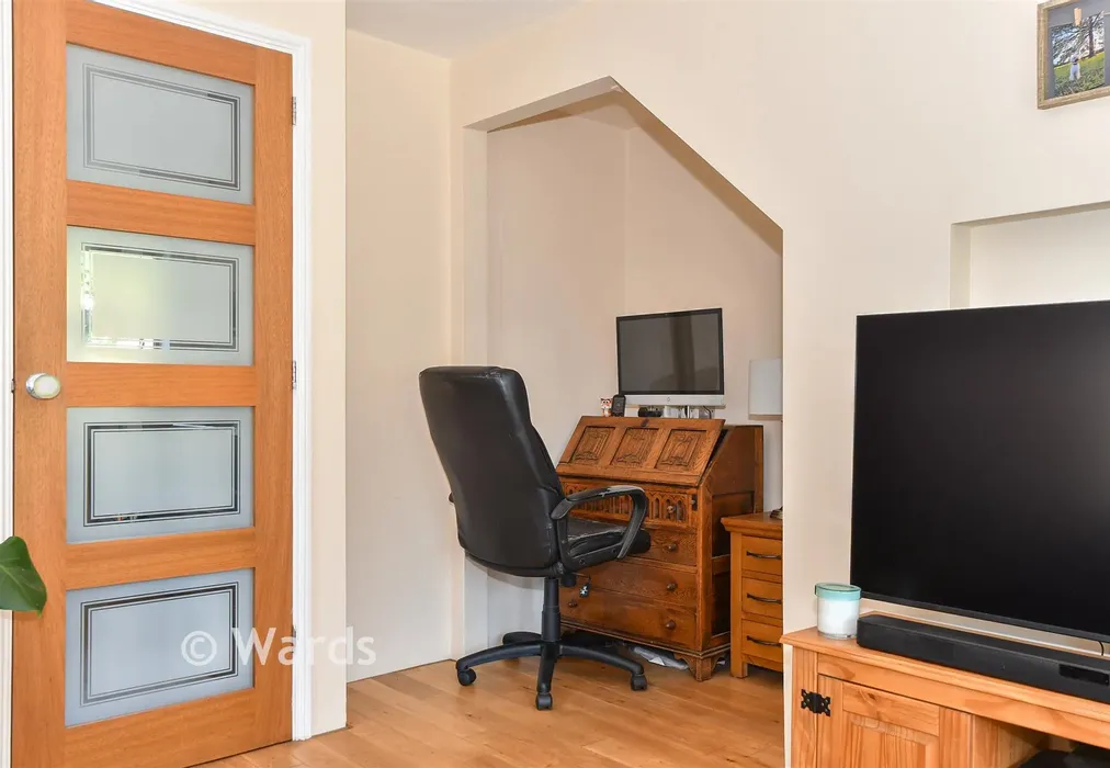 Internal Lifestyle Photograph - Burdens, Headcorn, Ashford, Kent - Wards of Kent