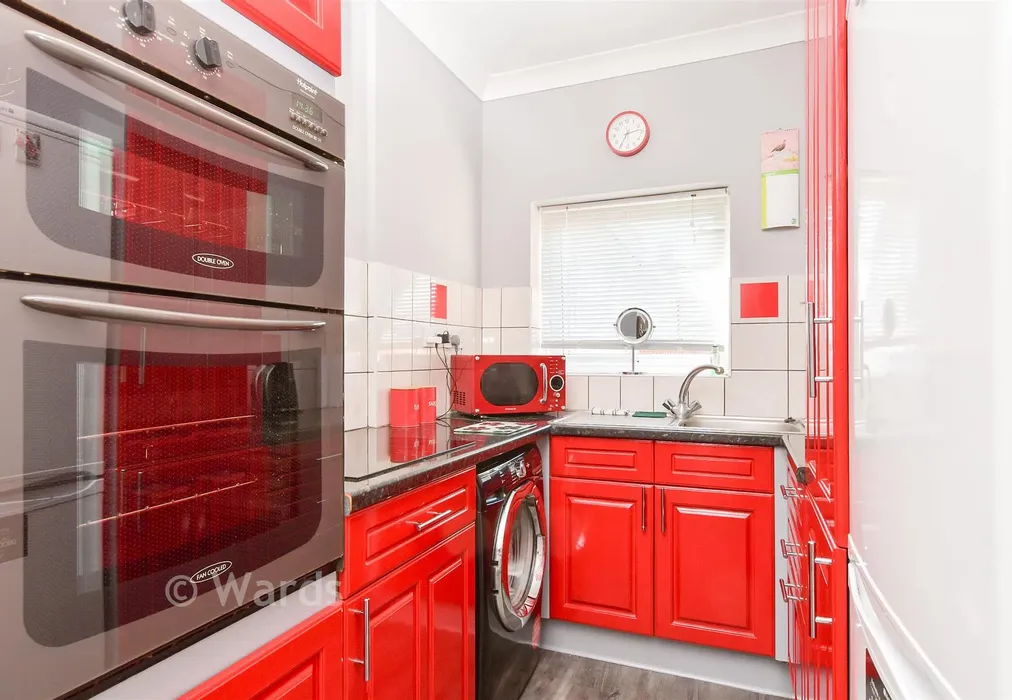 Kitchen - Dickens Road, Rochester, Kent - Wards of Kent