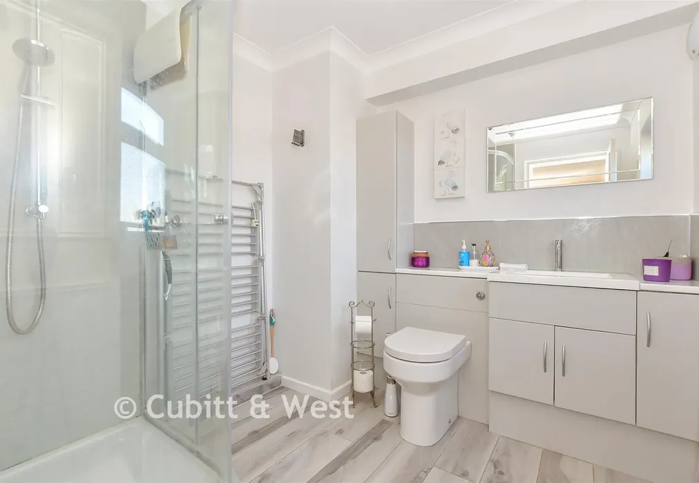 En-Suite Shower Room - Fosters Close, East Preston, West Sussex - Wards of Kent