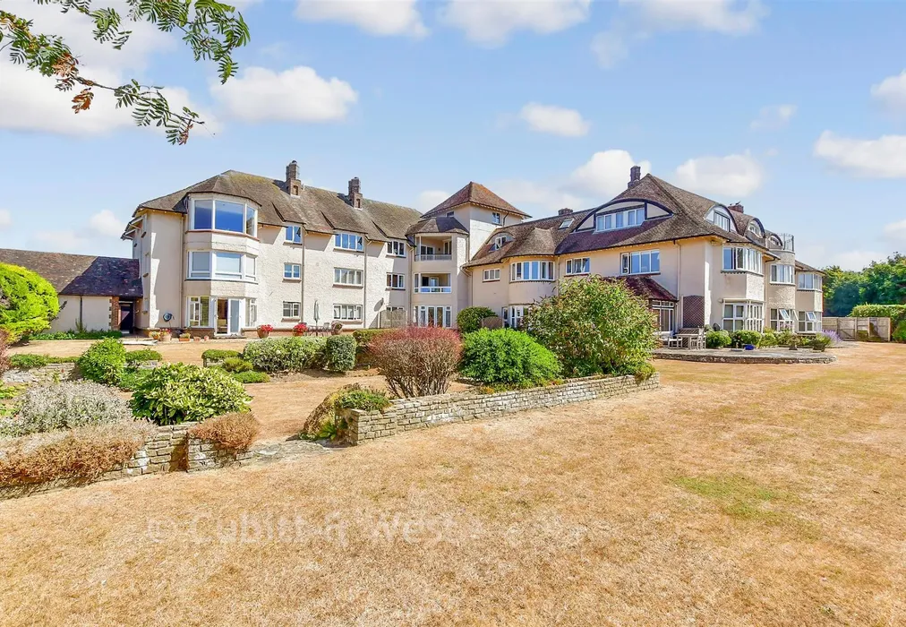 Communal Gardens - Fosters Close, East Preston, West Sussex - Wards of Kent