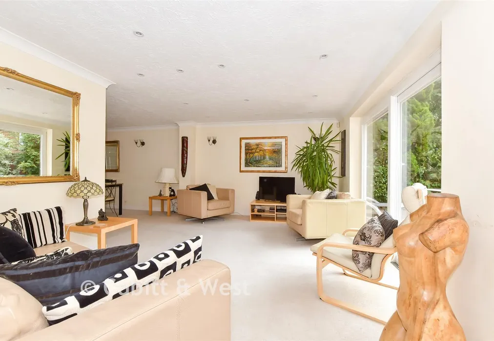 Lounge - Hazel Close, Southwater, Horsham, West Sussex - Wards of Kent