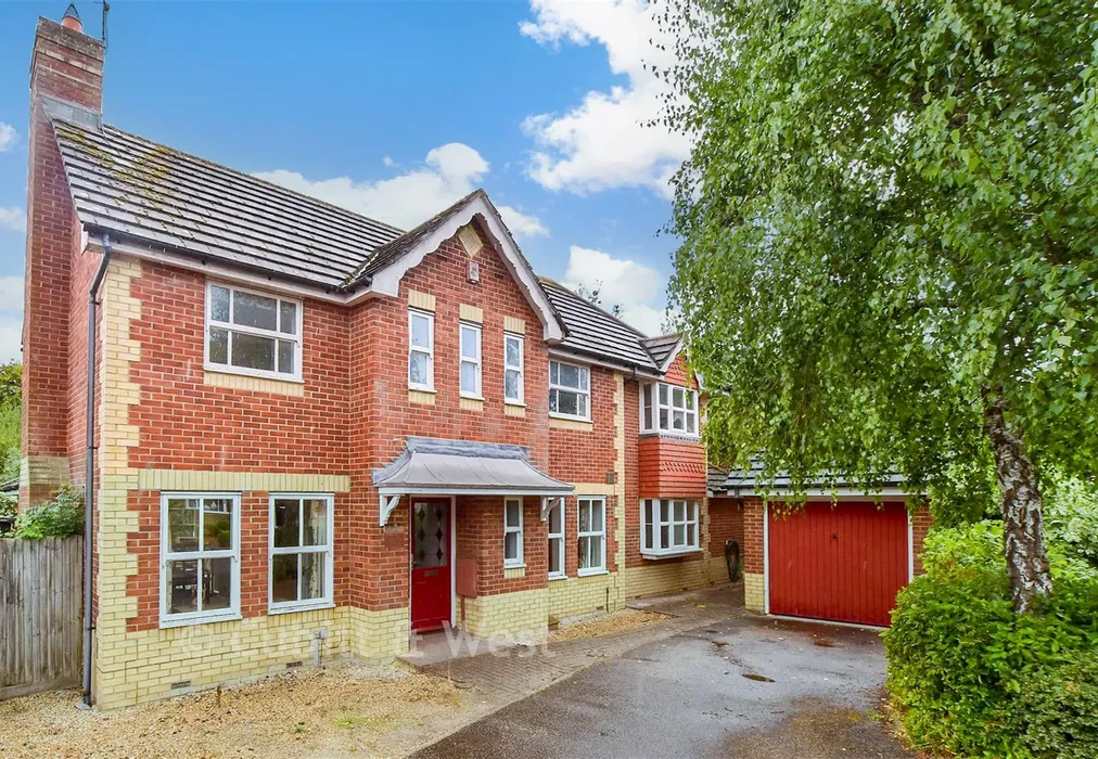 Hmsni - External (Web) - Hazel Close, Southwater, Horsham, West Sussex - Wards of Kent