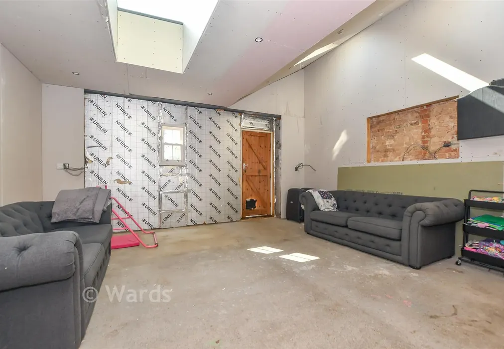 Dining Area - Mabledon Avenue, Ashford, Kent - Wards of Kent