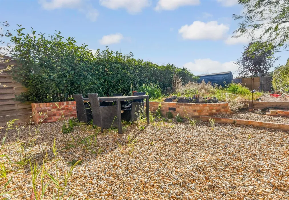 Patio / Decking - Mabledon Avenue, Ashford, Kent - Wards of Kent