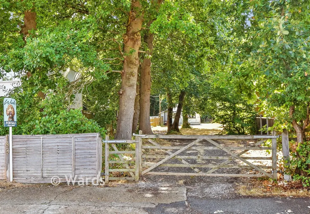 Driveway/Parking - Dargets Road, Walderslade, Chatham, Kent - Wards of Kent