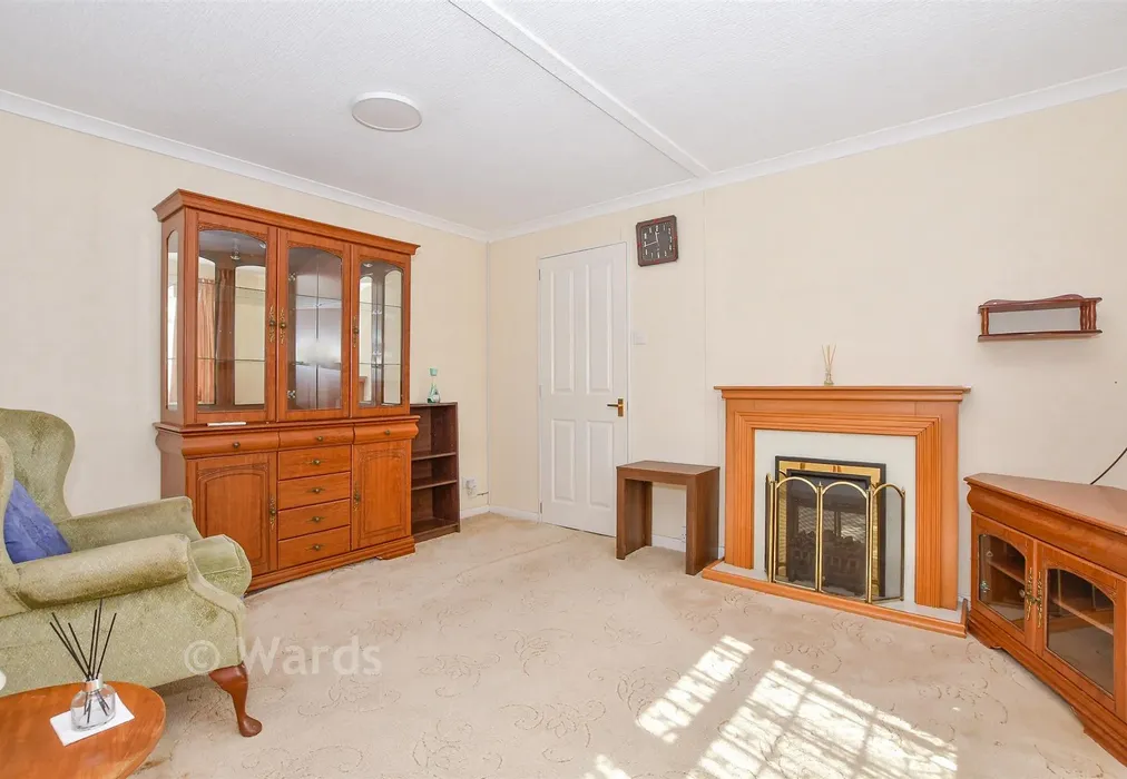 Lounge - Forstal Lane, Harrietsham, Maidstone, Kent - Wards of Kent