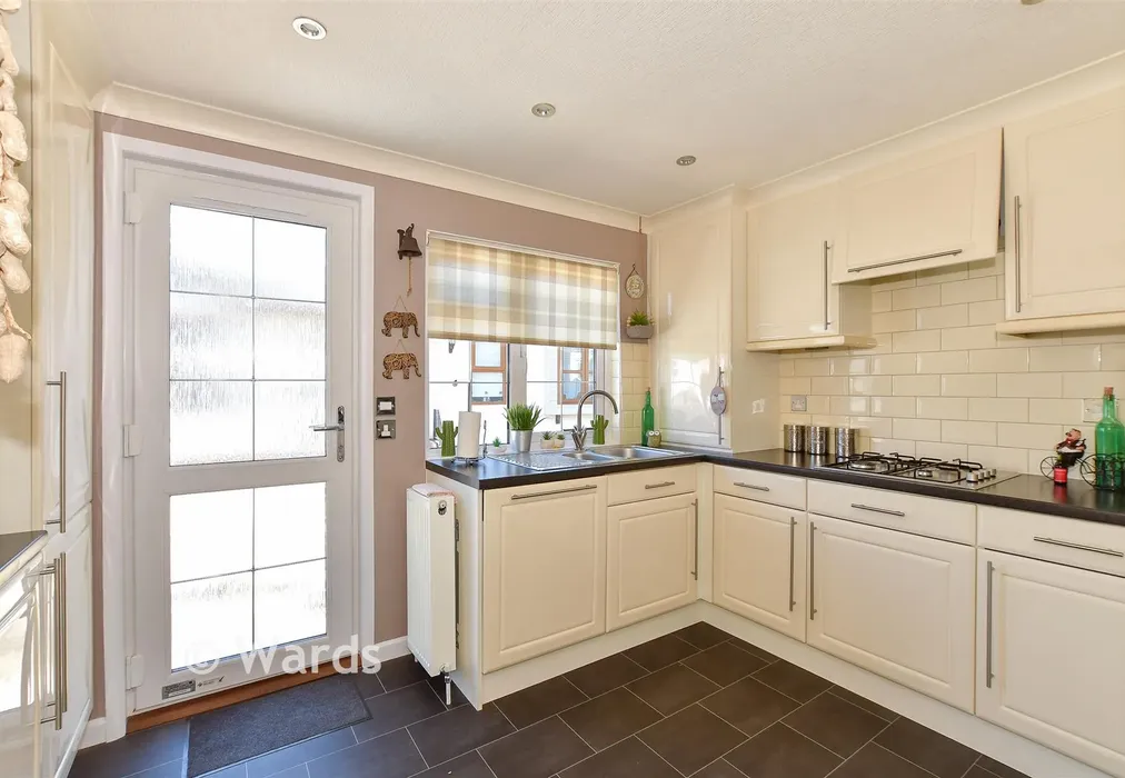 Kitchen - Faversham Road, Seasalter, Whitstable, Kent - Wards of Kent