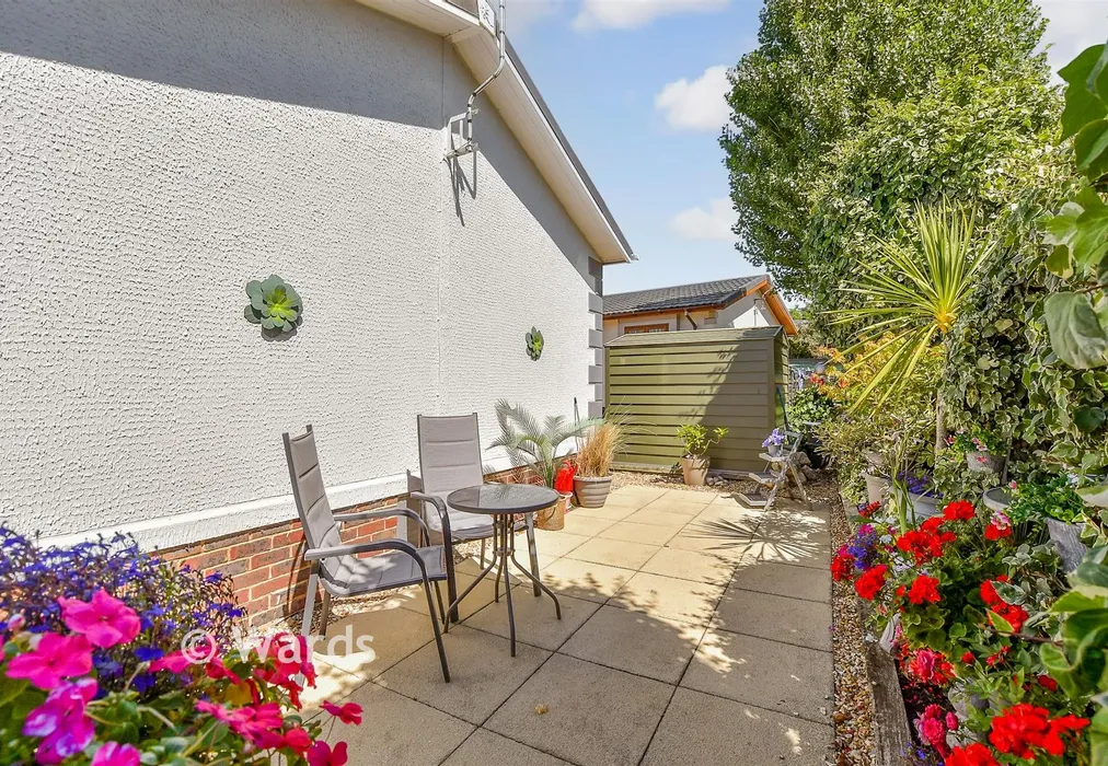 Rear Garden - Faversham Road, Seasalter, Whitstable, Kent - Wards of Kent