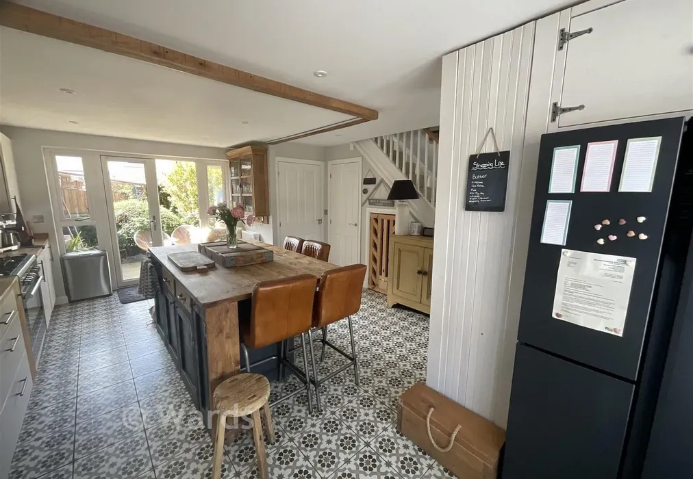 Kitchen - Nickolls Road, Hythe, Kent - Wards of Kent