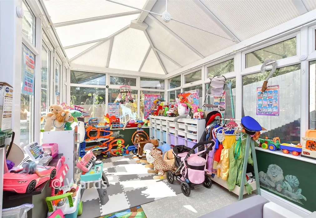Conservatory - Galena Close, Sittingbourne, Kent - Wards of Kent