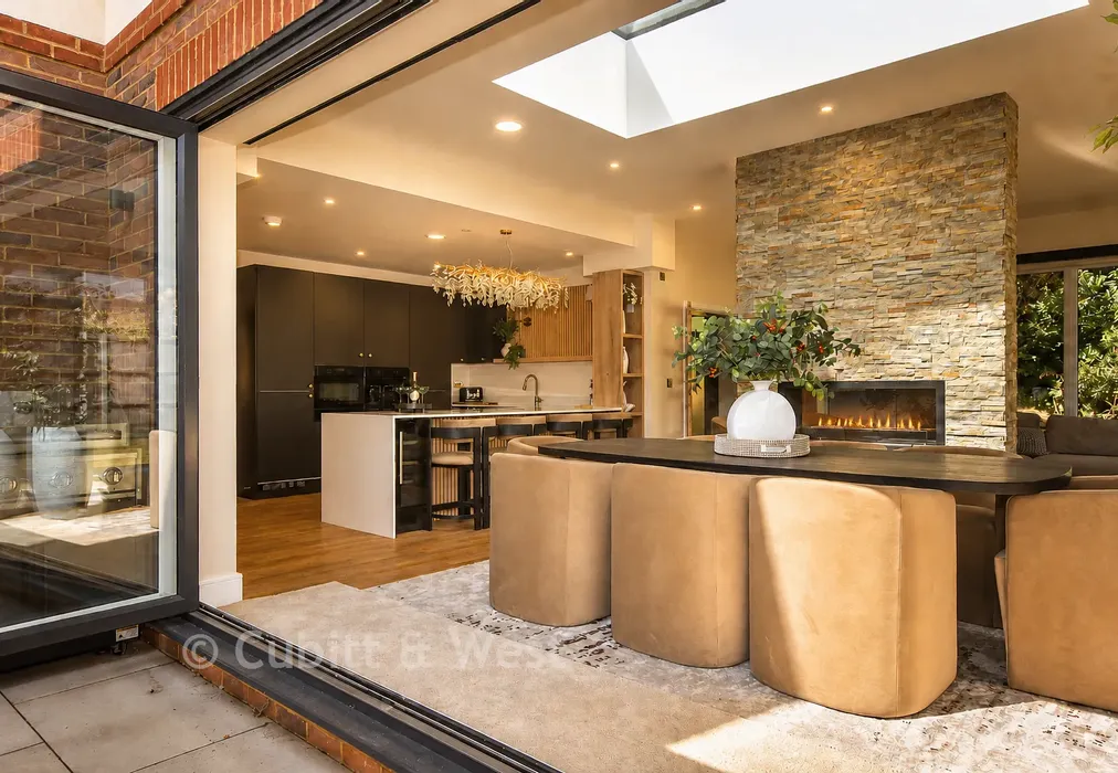 Internal Lifestyle - Coppice Hill, Coppice Hanger, Pulborough, West Sussex - Wards of Kent