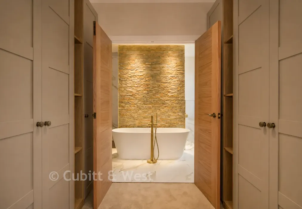 Bedroom 1 Lifestyle Image - Coppice Hill, Coppice Hanger, Pulborough, West Sussex - Wards of Kent