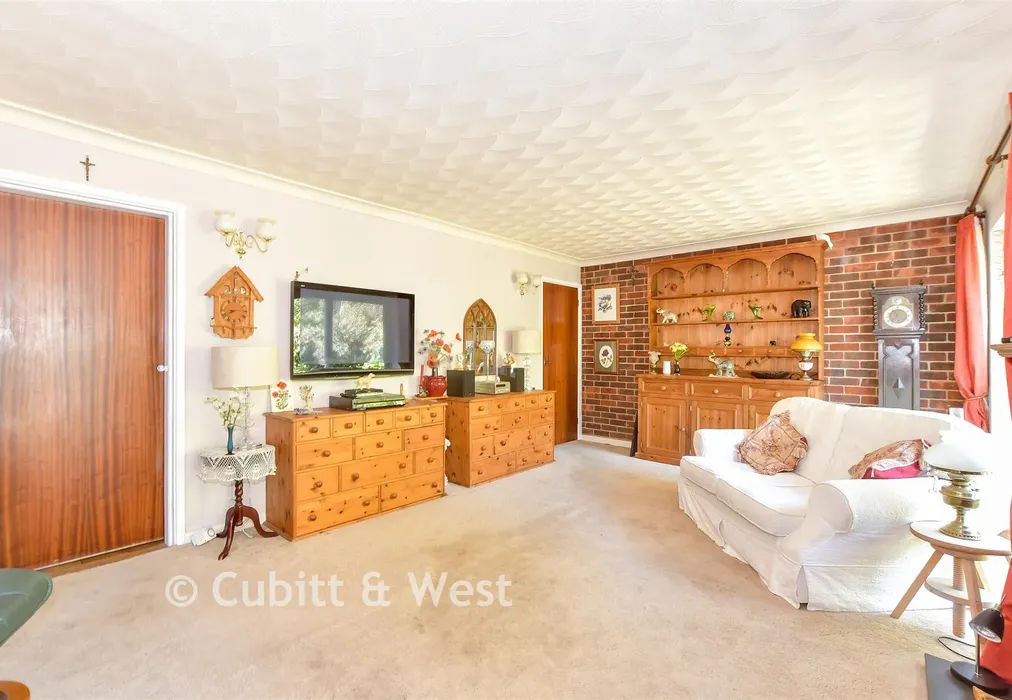Lounge - Fraser Gardens, Southbourne, Emsworth, Hampshire - Wards of Kent