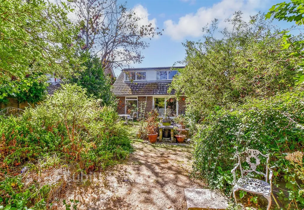 Rear Garden - Fraser Gardens, Southbourne, Emsworth, Hampshire - Wards of Kent