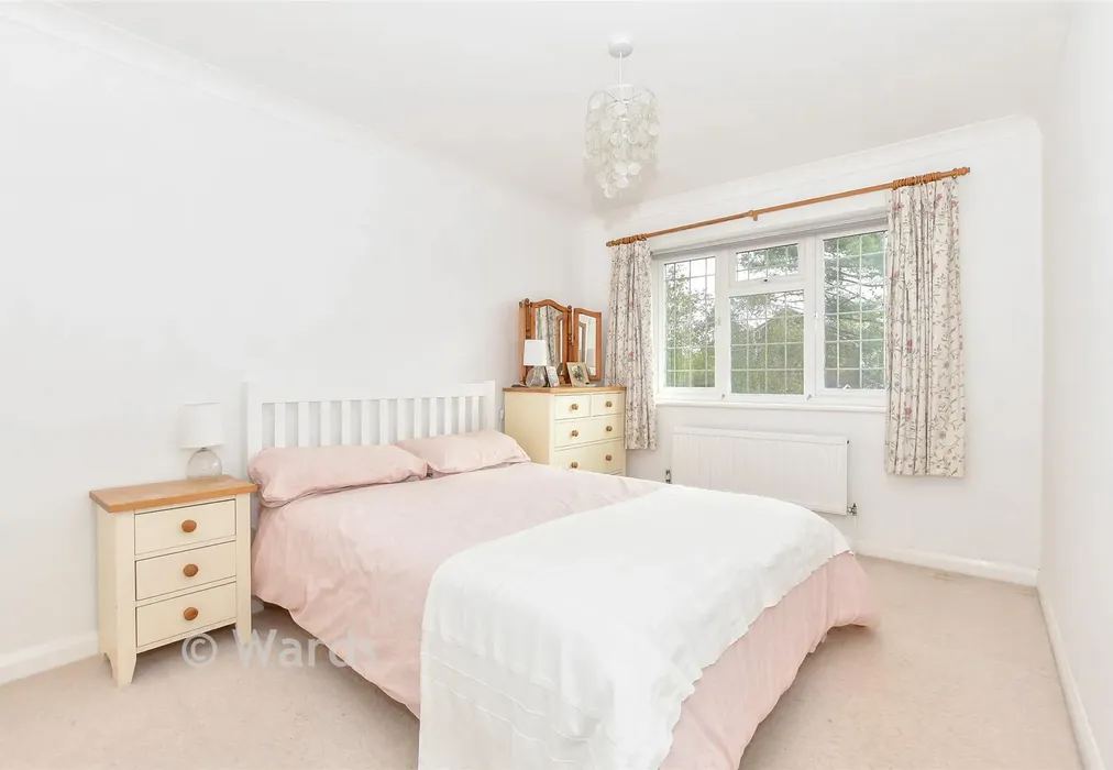 Bedroom - Ragstone Court, Ditton, Kent - Wards of Kent