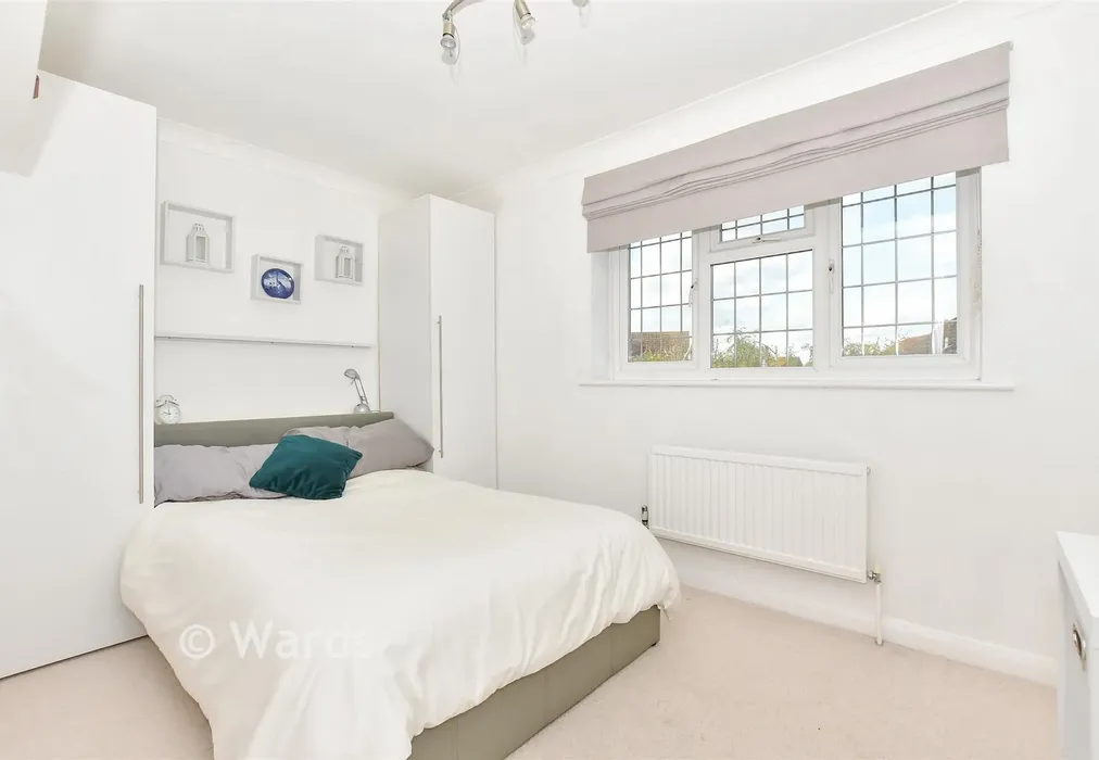 Bedroom - Ragstone Court, Ditton, Kent - Wards of Kent