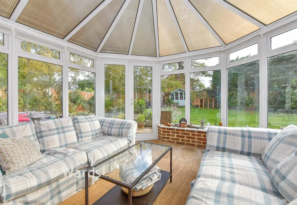 Conservatory - Ragstone Court, Ditton, Kent - Wards of Kent