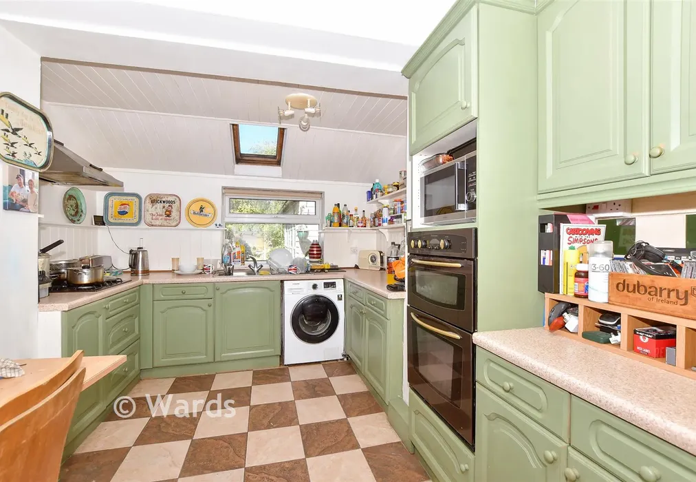 Kitchen - St. Nicholas Road, Littlestone, New Romney, Kent - Wards of Kent