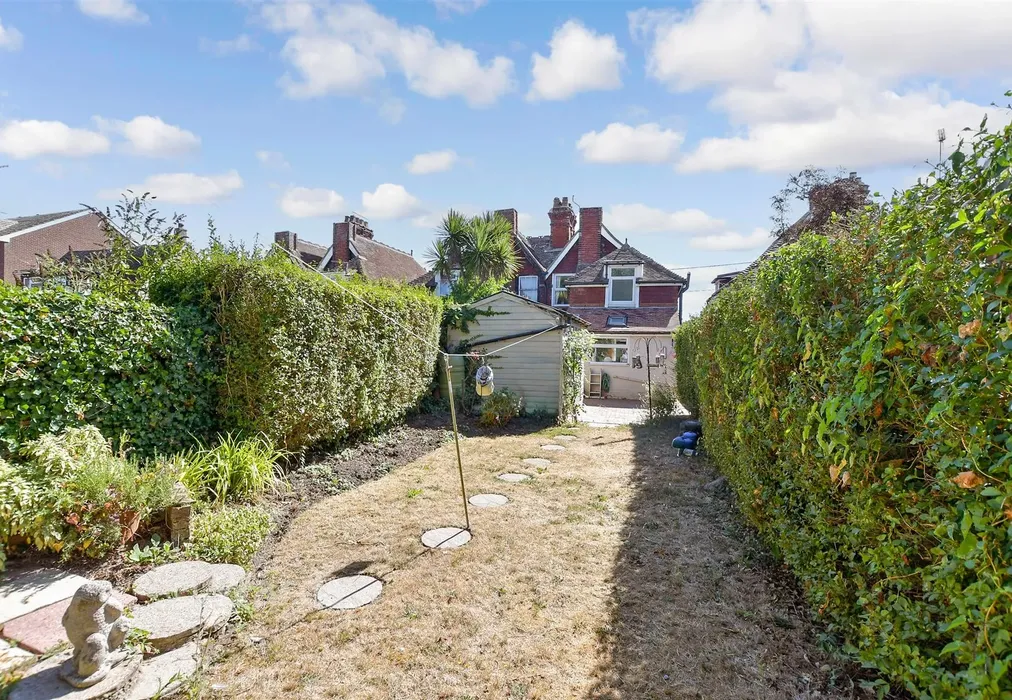 Rear Garden - St. Nicholas Road, Littlestone, New Romney, Kent - Wards of Kent