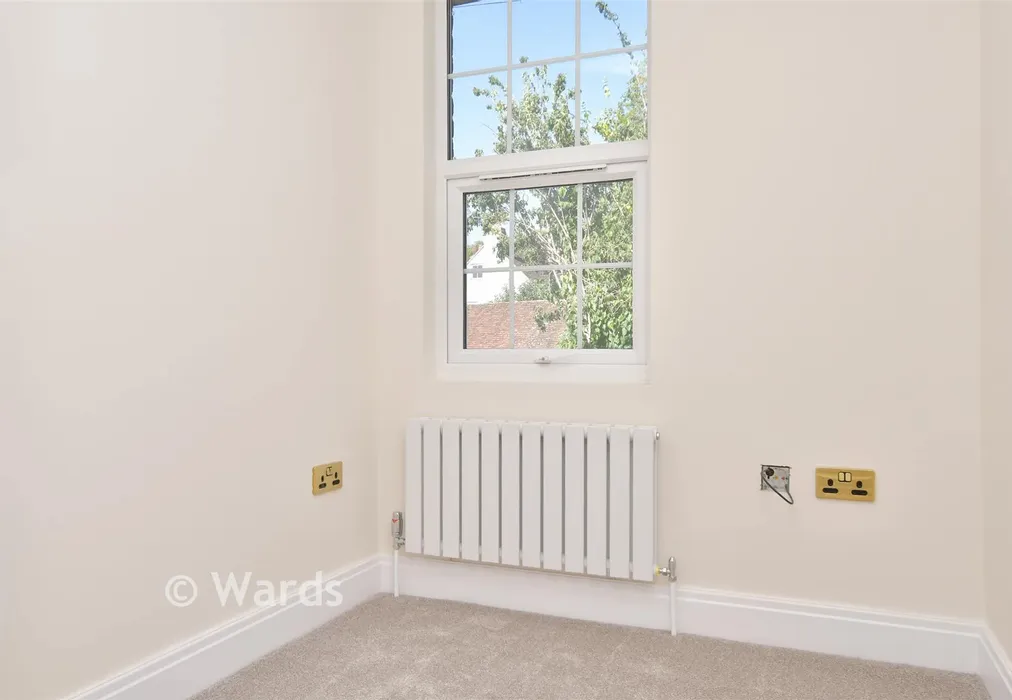 Bedroom 2 - High Street, Farningham, Dartford, Kent - Wards of Kent